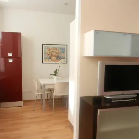 Central Guesthouse لا سبيتسْيا